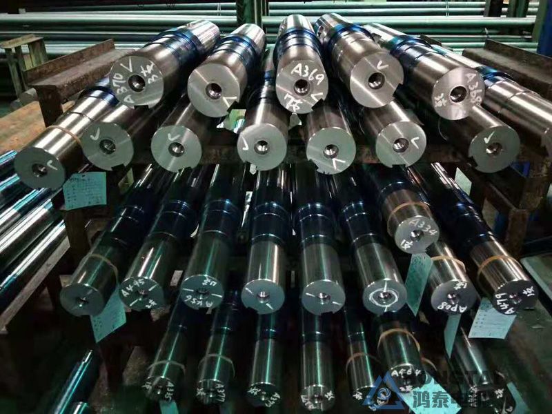 YVFE2-315L1-4电机轴伸两端打孔、特殊法兰